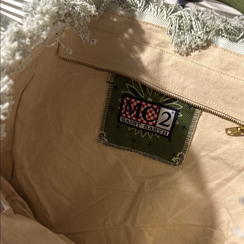 Green Embroidered Tote Bag - Picture 4 of 4